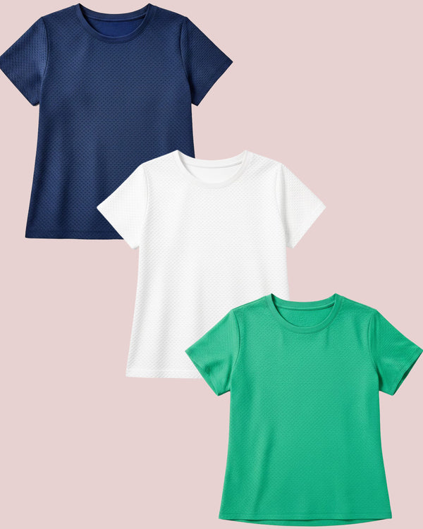 'On model product image of Active Mesh Walnut Short Sleeve Bundle in Navy/Super White/Palm'